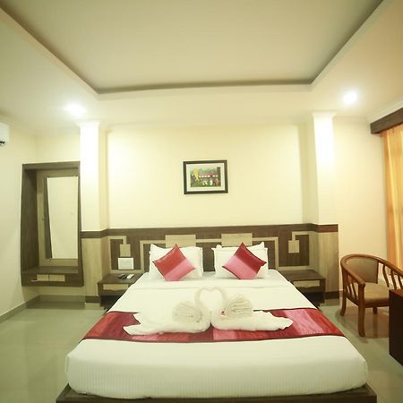 Hotel Horizon International Tullipurmbu Екстериор снимка