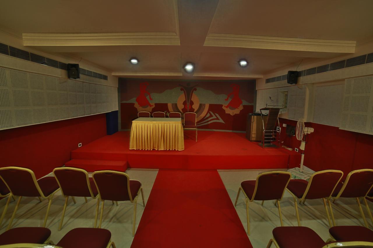 Hotel Horizon International Tullipurmbu Екстериор снимка